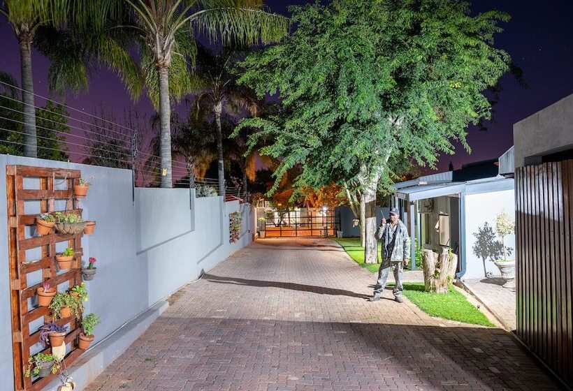 פנסיון Casa Albergo Corporate Guest House