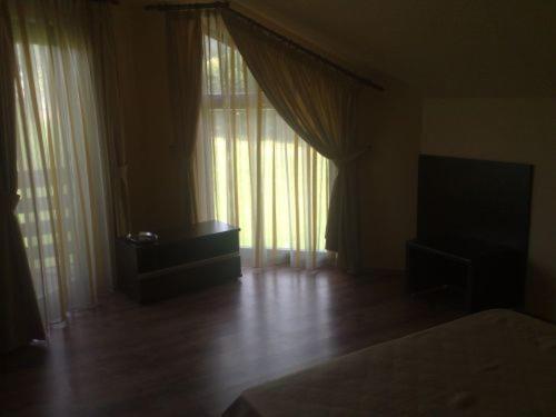 بنسيون Colt De Rai