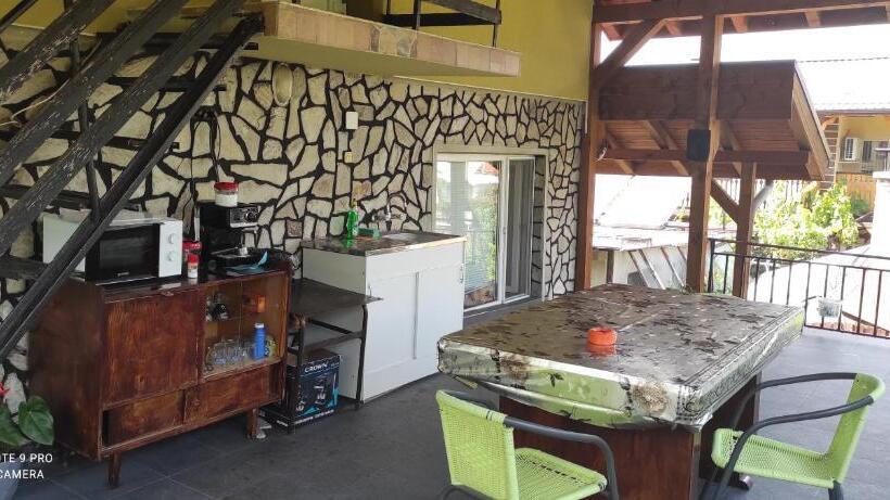 پانسیون Danailovi Guest House