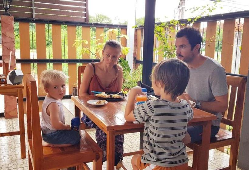 بنسيون Ktt Resort Sukhothai