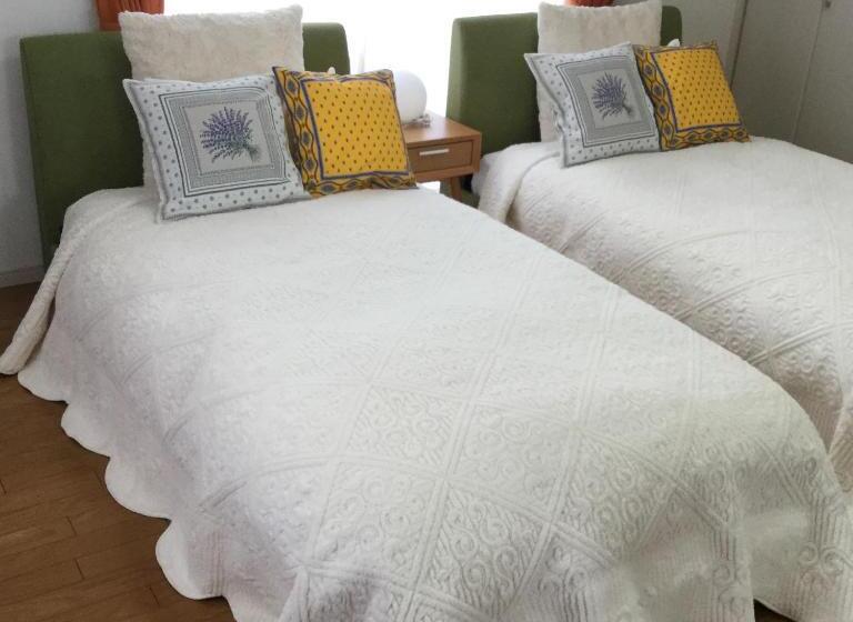 بنسيون La Curacion