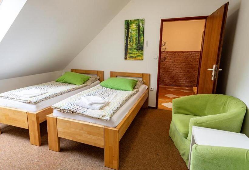 Panzió Penzion Karlov