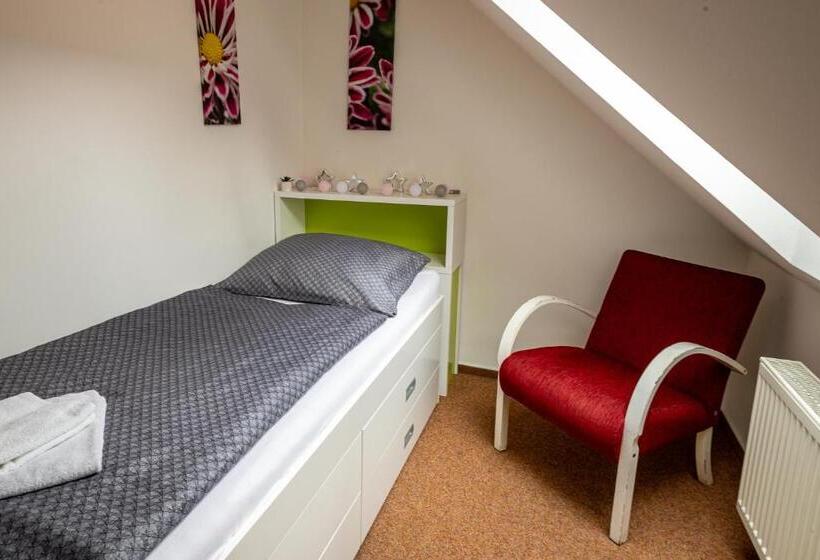 Panzió Penzion Karlov