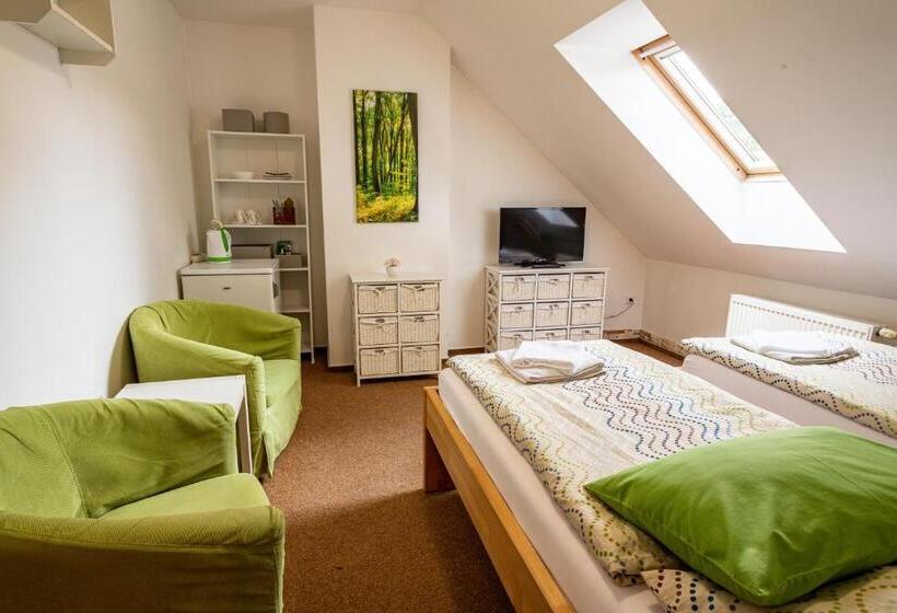 Panzió Penzion Karlov