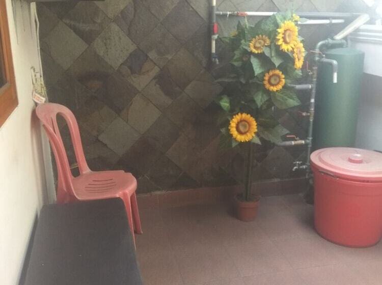 Пансион Peony Guesthouse