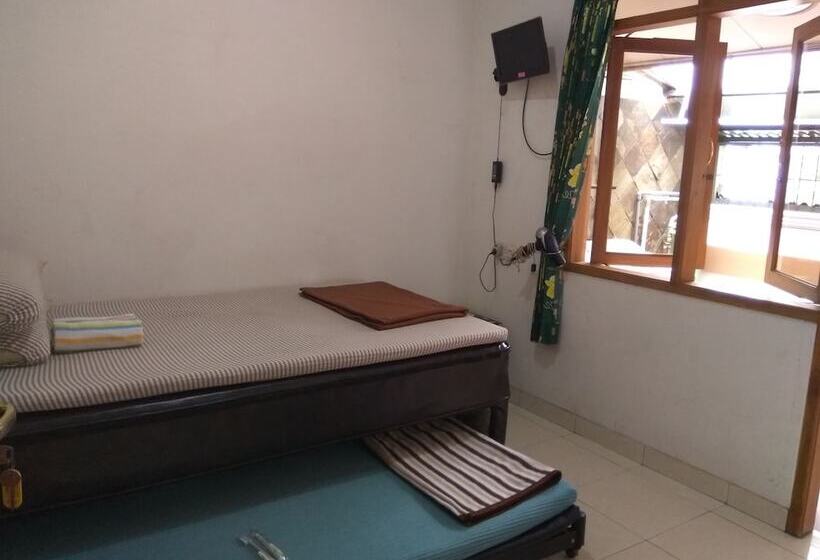 Пансион Peony Guesthouse