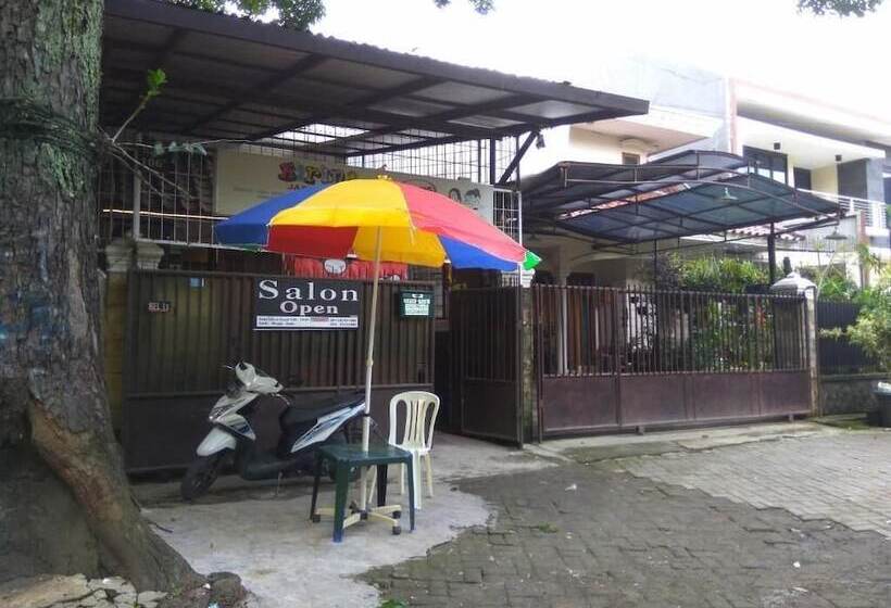 Пансион Peony Guesthouse