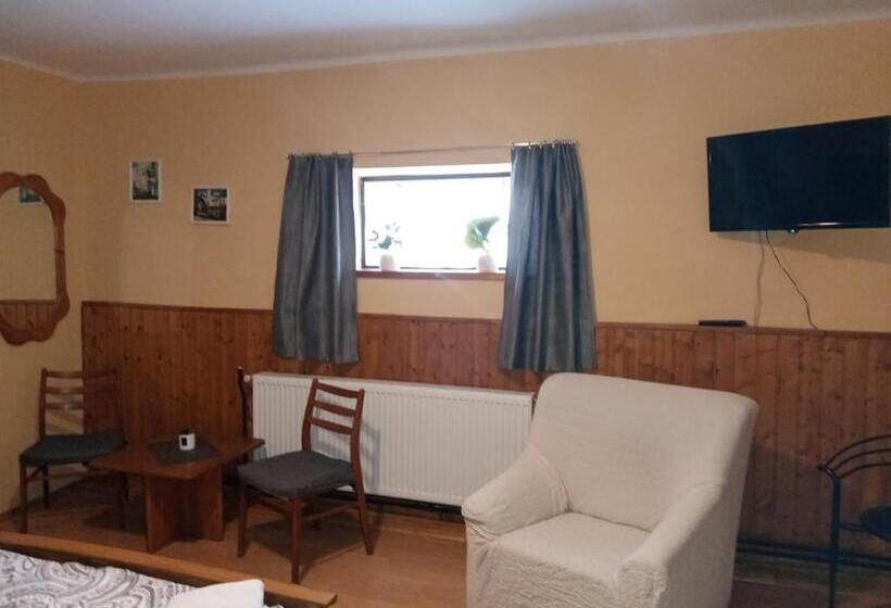 פנסיון Véndektanya Vendégház