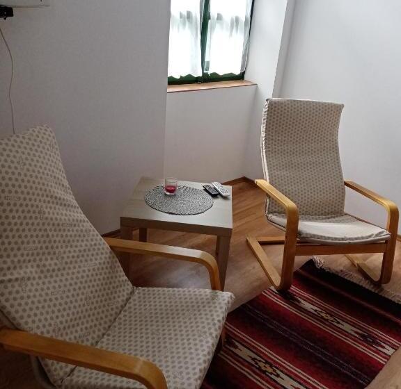 פנסיון Véndektanya Vendégház