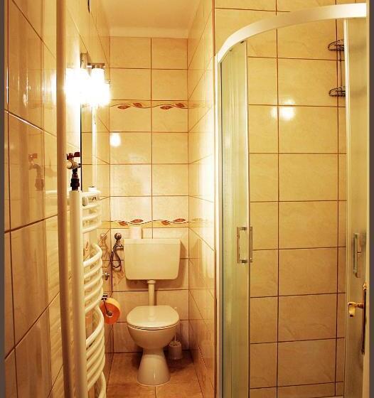 بنسيون White & Quiet Apartment House