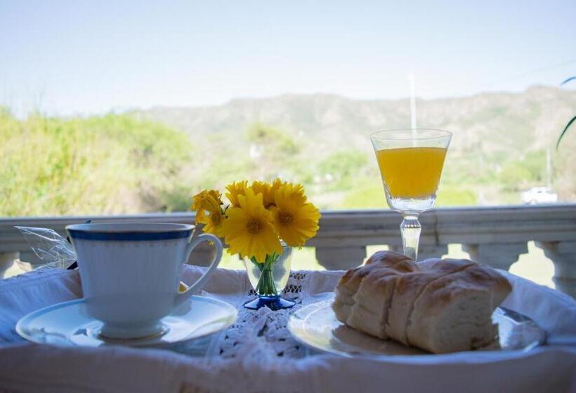 فندق صغير Estancia Santa Leocadia