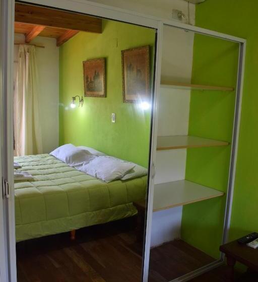 فندق صغير Estancia Santa Leocadia