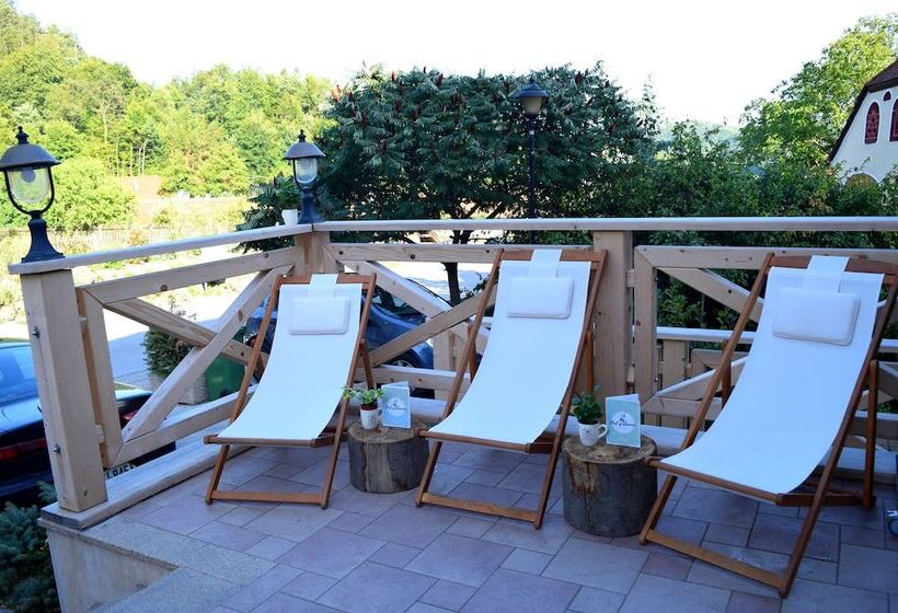 هاستل Guest House Pod Grebenom