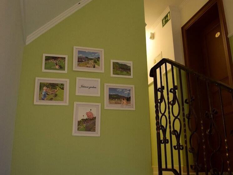 هاستل Guest House Pod Grebenom