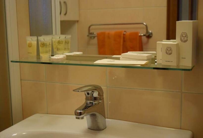 هاستل Guest House Pod Grebenom