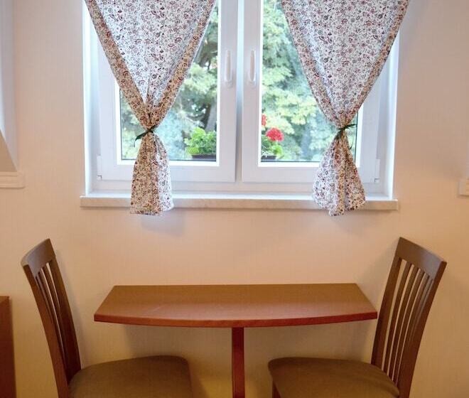 هاستل Guest House Pod Grebenom