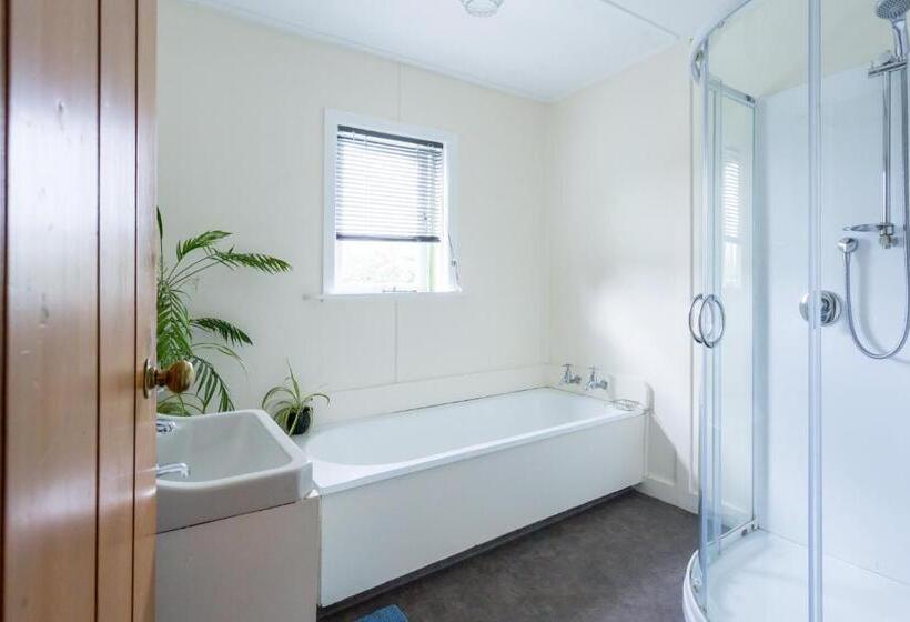 هاستل The Greytown