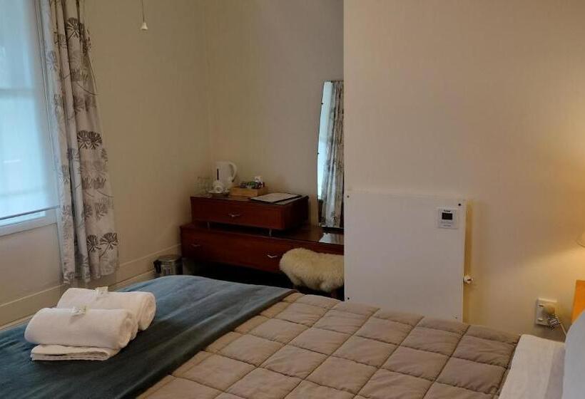 هاستل The Greytown