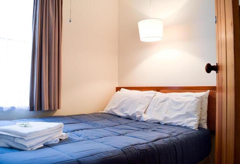 هاستل The Greytown