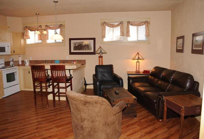 הוסטל Third Mission Heritage Suites