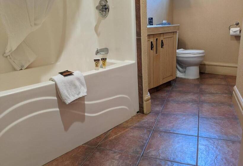 הוסטל Third Mission Heritage Suites