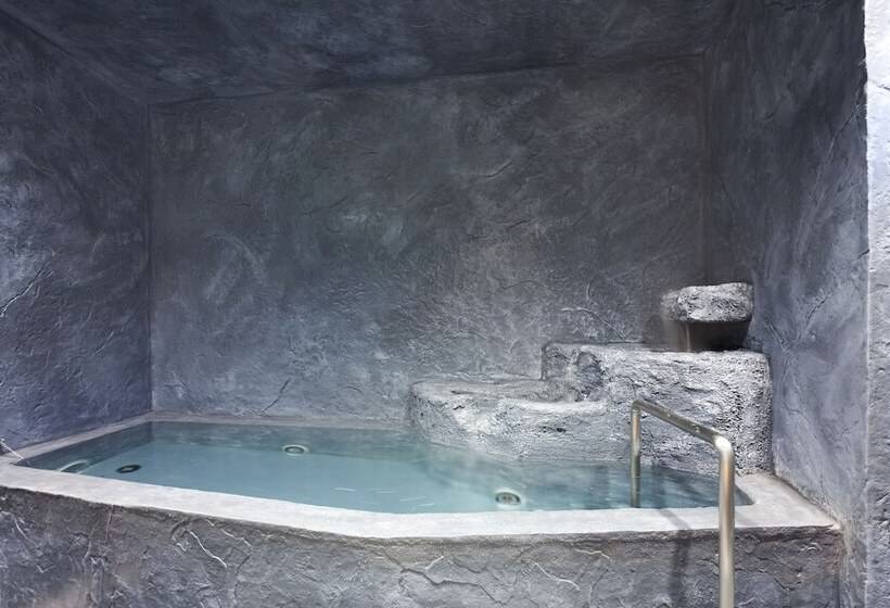 فندق صغير Yukkura Inn