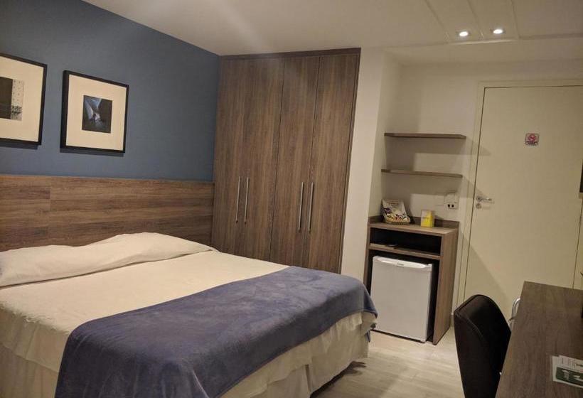 בית מלון כפרי Alameda Inn