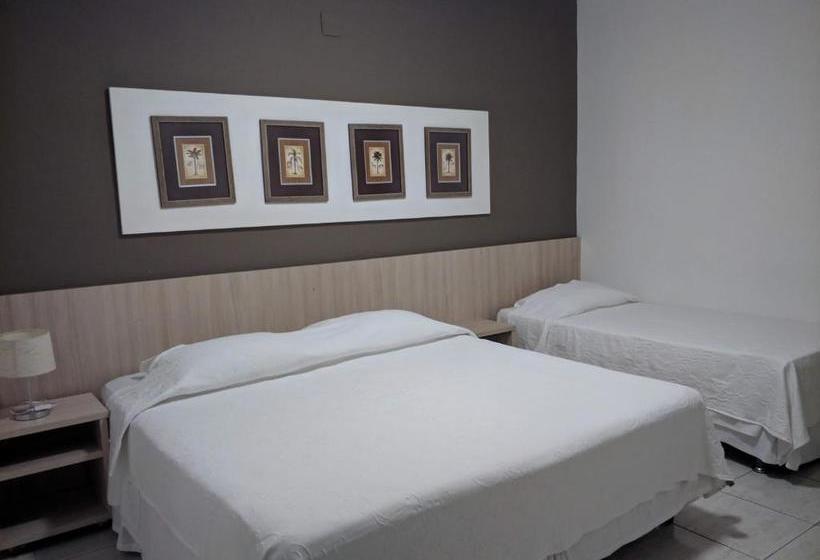 בית מלון כפרי Alameda Inn