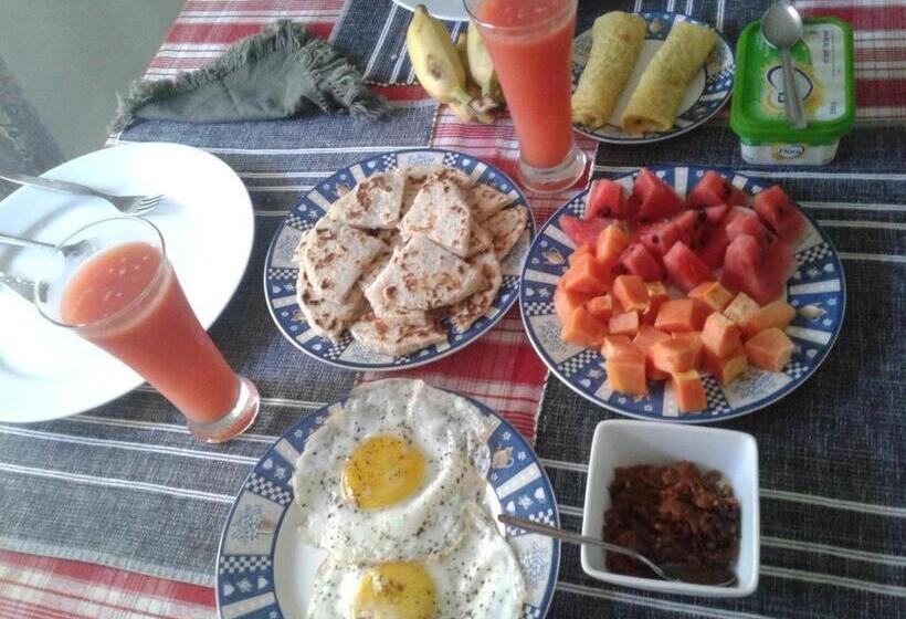 펜션 Apna Homestay Apartments