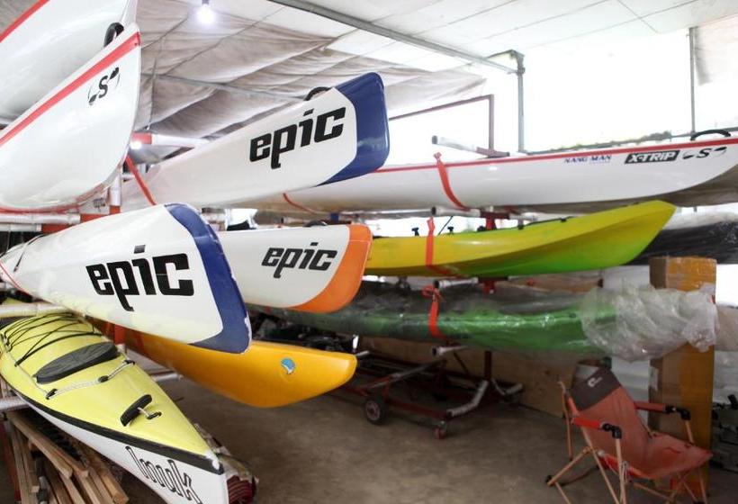 פנסיון Basecamp Guesthouse  Hostel