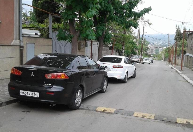 پانسیون Guest House Edem