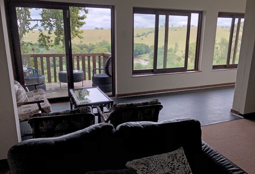 ペンション Hills And Dales Accommodation