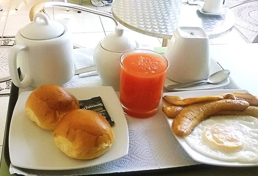 بنسيون Hostal Florida