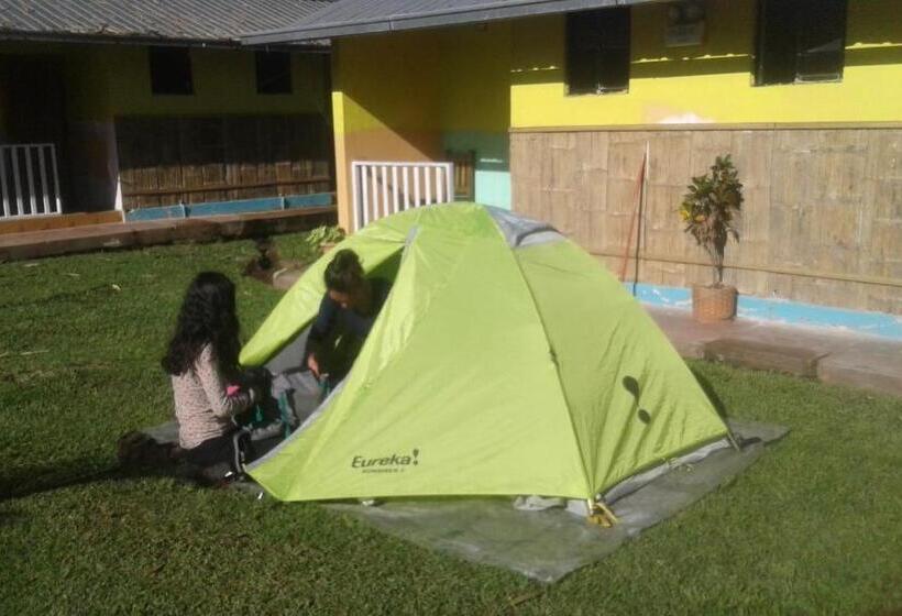 פנסיון Hostal Henrry S