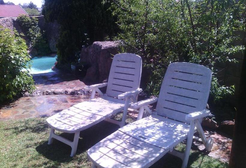 פנסיון Pat's Place