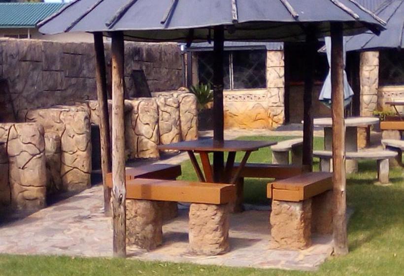 פנסיון Pat's Place