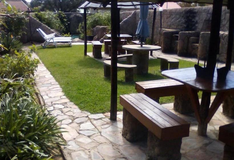 פנסיון Pat's Place