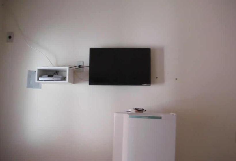 膳宿费 Pousada Agua Quente