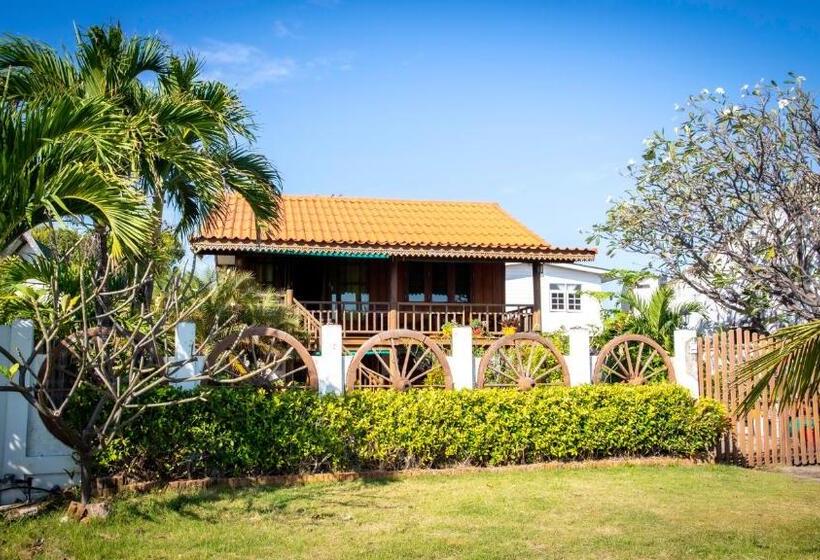بنسيون Seesea Thai Wooden House On Beachfront