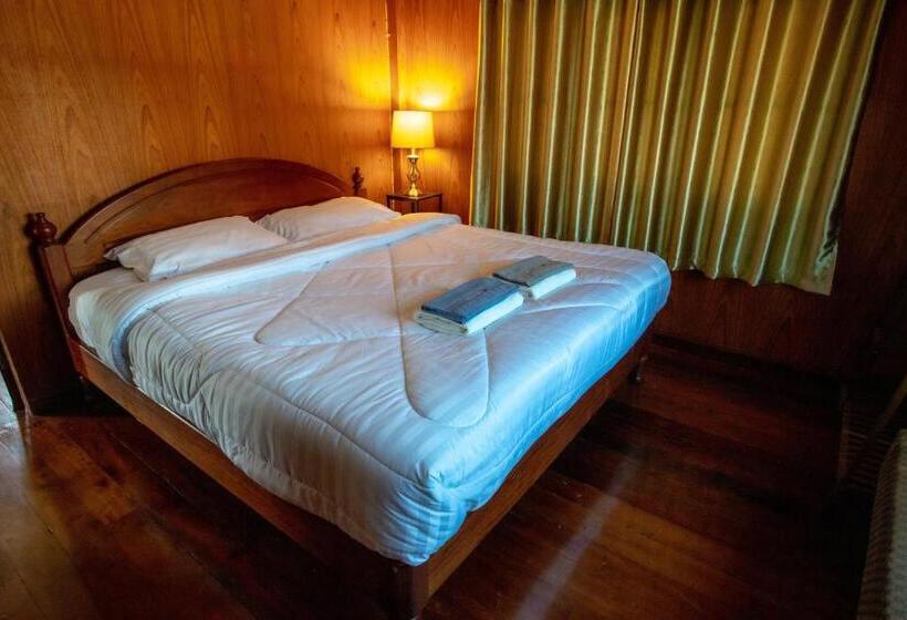 بنسيون Seesea Thai Wooden House On Beachfront