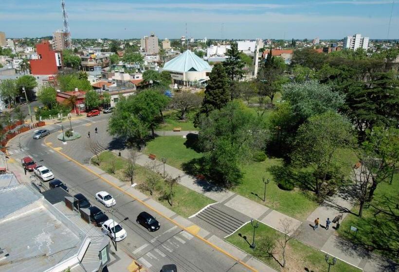 Plaza Suites Campana