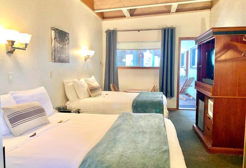 호스텔 Breakers Boutique Inn