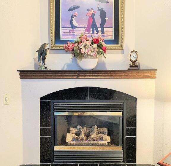 호스텔 Breakers Boutique Inn