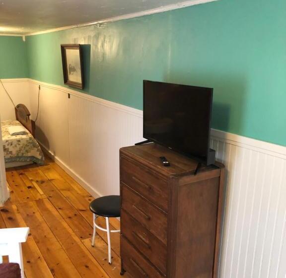 ユースホステル Seafarer Inn And Cottages