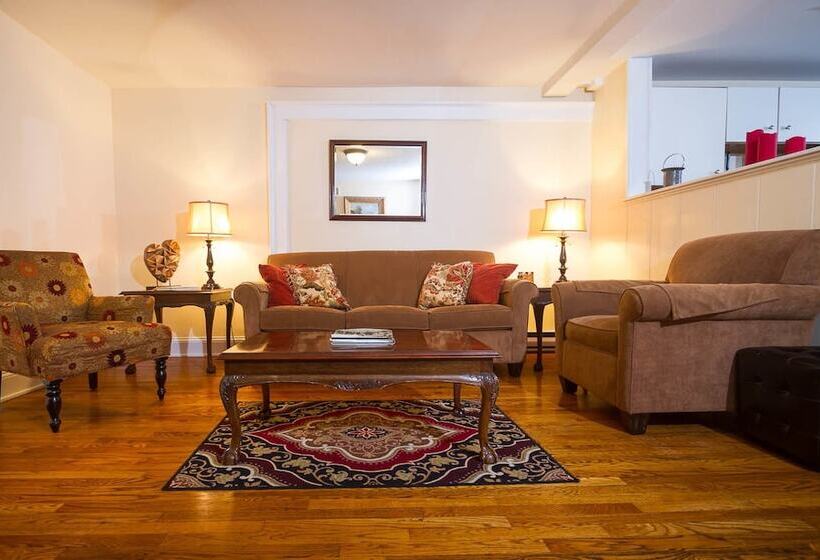 فندق صغير The Inn At Lincoln Square