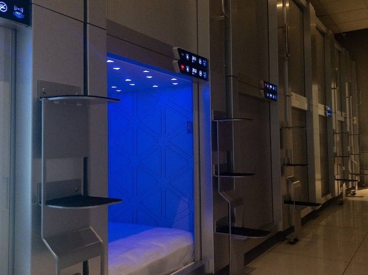 هتل کپسول Izzzleep Aeropuerto Terminal 1