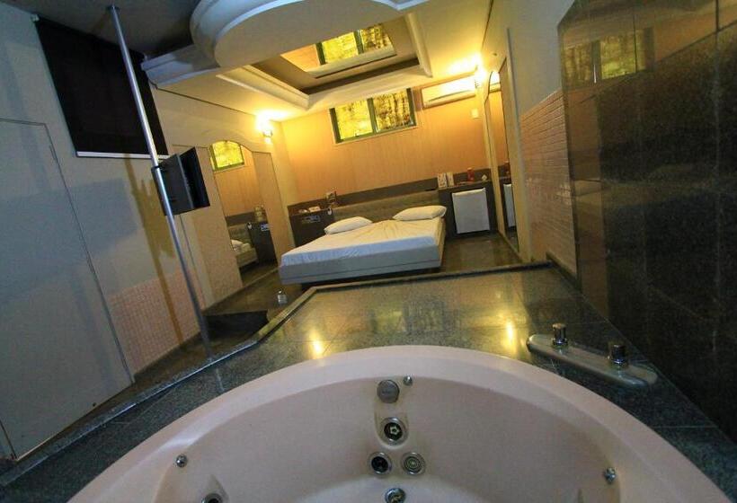 Movie Inn Motel E Hospedagem