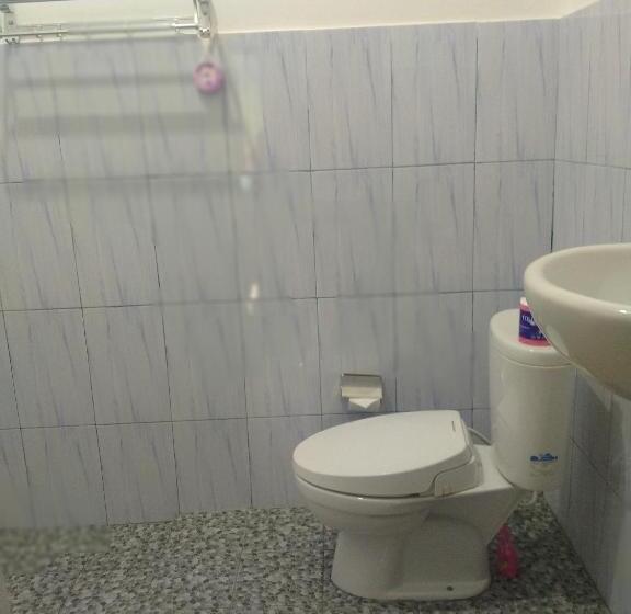 Pensjonat Adila Warung And Homestay