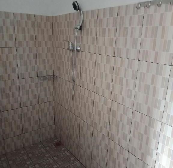 Pensjonat Adila Warung And Homestay