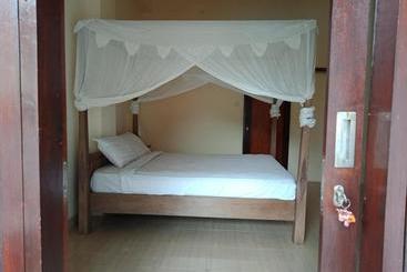 پانسیون Adila Warung And Homestay